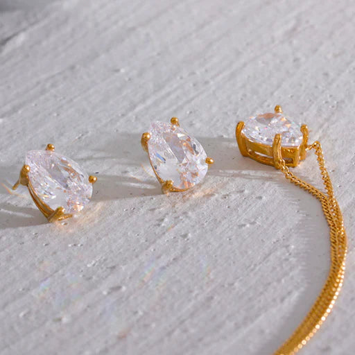 Conjunto Collar y Pendientes Punto de Luz